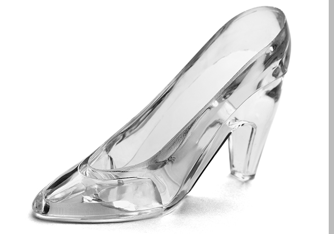 ガラスの靴で彼女の夢を叶える、シンデレラプロポーズ・結婚プラン
